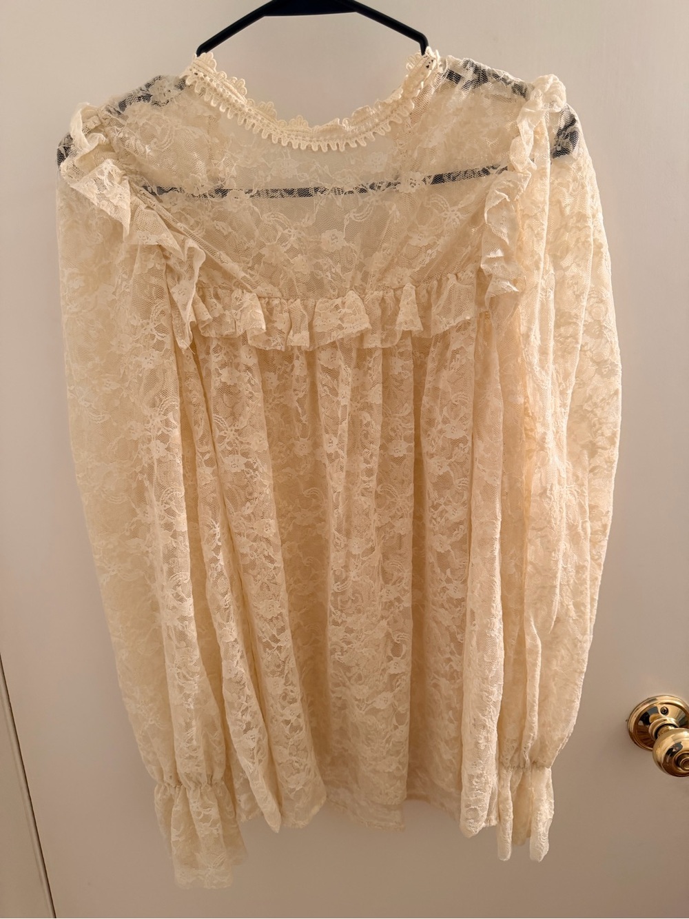 Lace Ruffle Long-Sleeve Blouse - Cream
